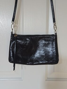 HOBO Darcy Convertible Wristlet